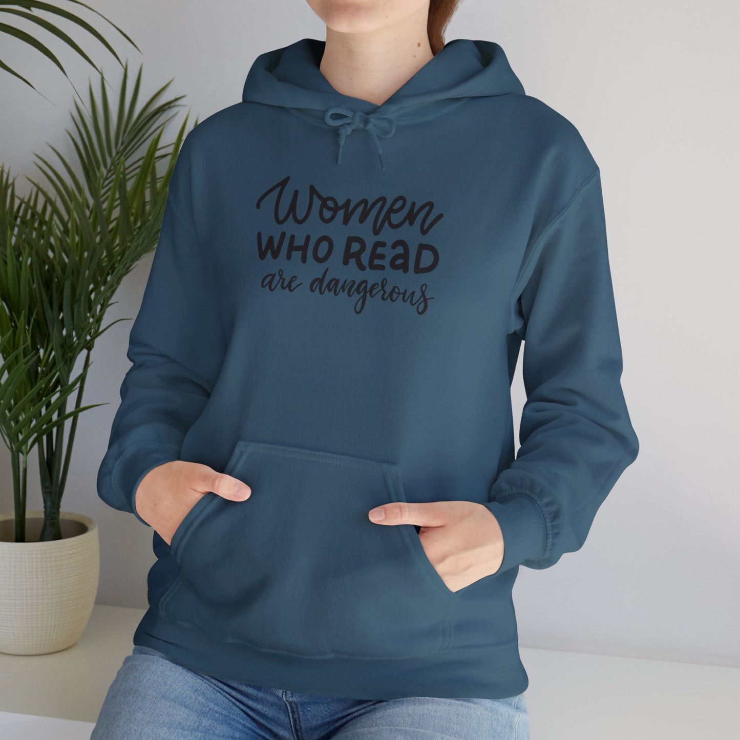 Women Who Read Are Dangerous Hoodie - Unisex Heavy Blend™ Sweatshirt - LUVEN