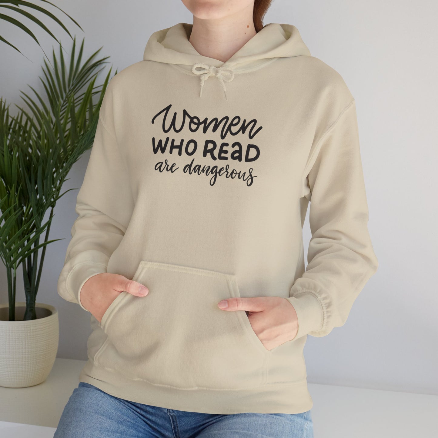 Women Who Read Are Dangerous Hoodie - Unisex Heavy Blend™ Sweatshirt - LUVEN